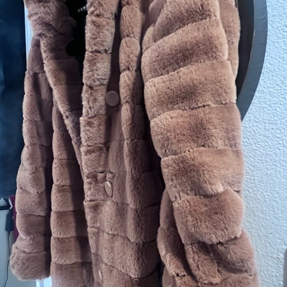 nikki jones Jackets & Blazers - Nikki Jones reversible Lola winter Brown Fur Coat Canada women’s small